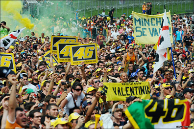 fans rossi motogp