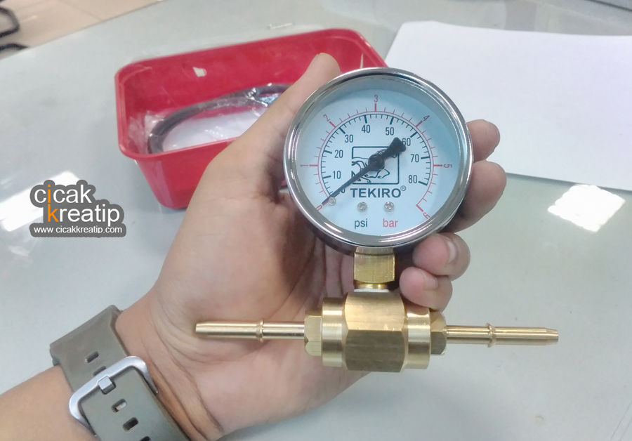 Cara menggunakan fuel pressure gauge
