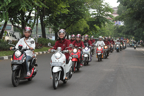 City-touring-komunitas-Fino-di-Bandung-cicak-kreatip-com