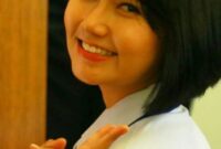 pramugari-cantik-theresia-aduhai