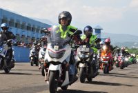 Seribuan Nmax komunitas victory lap di event Yamaha Sunday Race & Jambore Varian Nmax – HUT JMO di Sentul International Circuit (3) Seribuan Nmax komunitas victory lap di event Yamaha Sunday Race & Jambore Varian Nmax – HUT JMO di Sentul International Circuit (3)