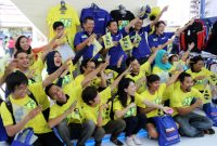 Management PT Yamaha Indonesia Motor Manufacturing (YIMM) bersama fans club VR46 Indonesia saat launching 46ASIA di booth Yamaha di Jakarta Fair 2016