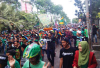 bonek-kepung-pengadilan-negeri-arjuno-2016-5