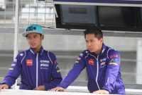 WAHYU RUSMAYADI (KANAN), MANAJER TIM YAMAHA RACING INDONESIA (YRI). Bersama rider Galang Hendra Pratama