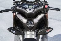 yamaha-x-max-300-1-500×332