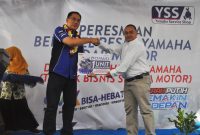 pemberian 1 unit Motor NMAX ke SMK Muhammadiyah yang di berikan oleh Bapak M. Abidin selaku GM After Sales dan Motor SPort PT. YIMM-cicak-kreatip-com pemberian 1 unit Motor NMAX ke SMK Muhammadiyah yang di berikan oleh Bapak M. Abidin selaku GM After Sales dan Motor SPort PT. YIMM-cicak-kreatip-com