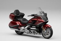 Honda-GL1800-Gold-Wing
