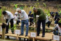 50 Tahun Hadir di Indonesia, Yamaha Motor Indonesia Upayakan Reduksi Emisi Karbon Melalui CSR Penanaman Mangrove di Berbagai Daerah (4)