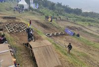shell-blu-cru-yamaha-enduro-batu-malang (9)